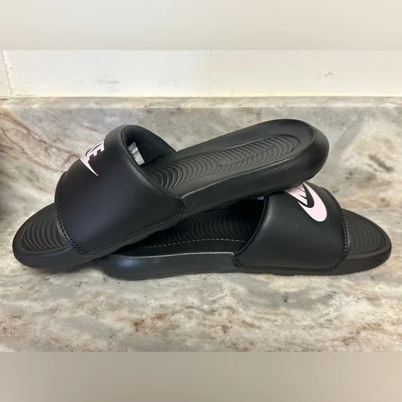 Nike Victori One Women's Slides - Picture 3 of 5